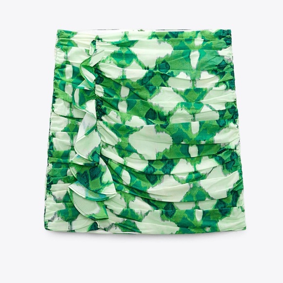 Zara green mini skirt - Picture 1 of 2